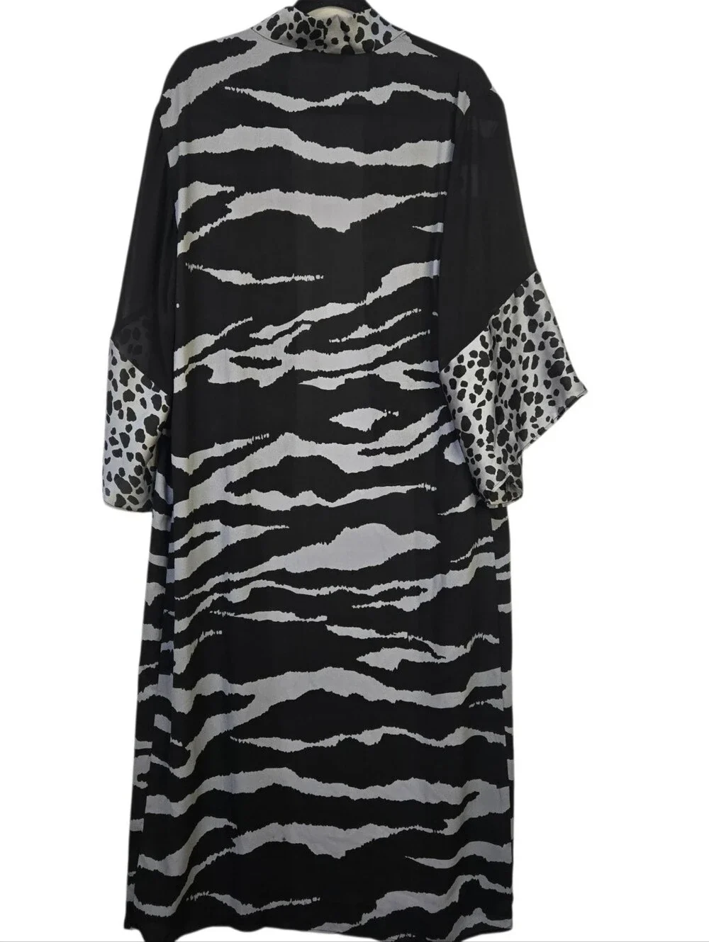 Dennis Basso Size XS Black&Silver  Animal-Print Robe/kimono/Beach Cover-up